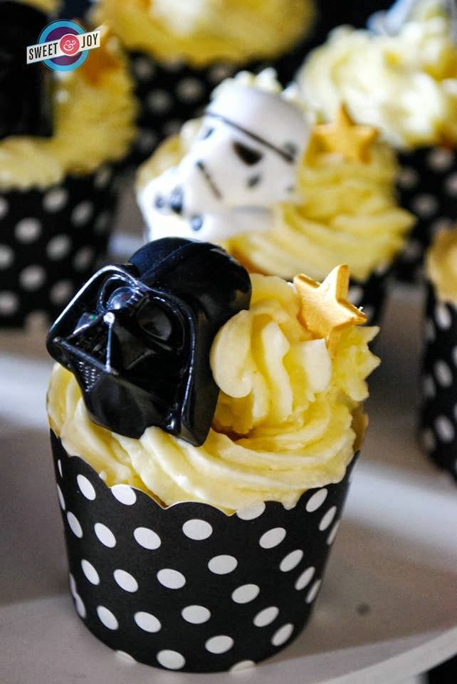 Darth Vader Cupcakes – spotted on Pinterest