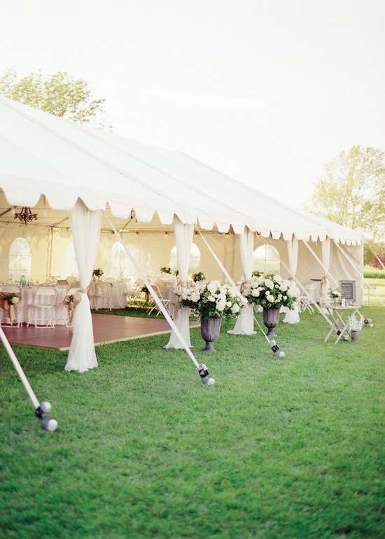 Open Reception Tent – spotted on Pinterest