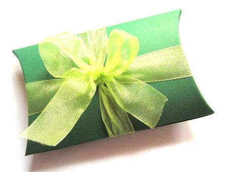 Green Pillow Gift Boxes – made by PulpandTwine on Etsy