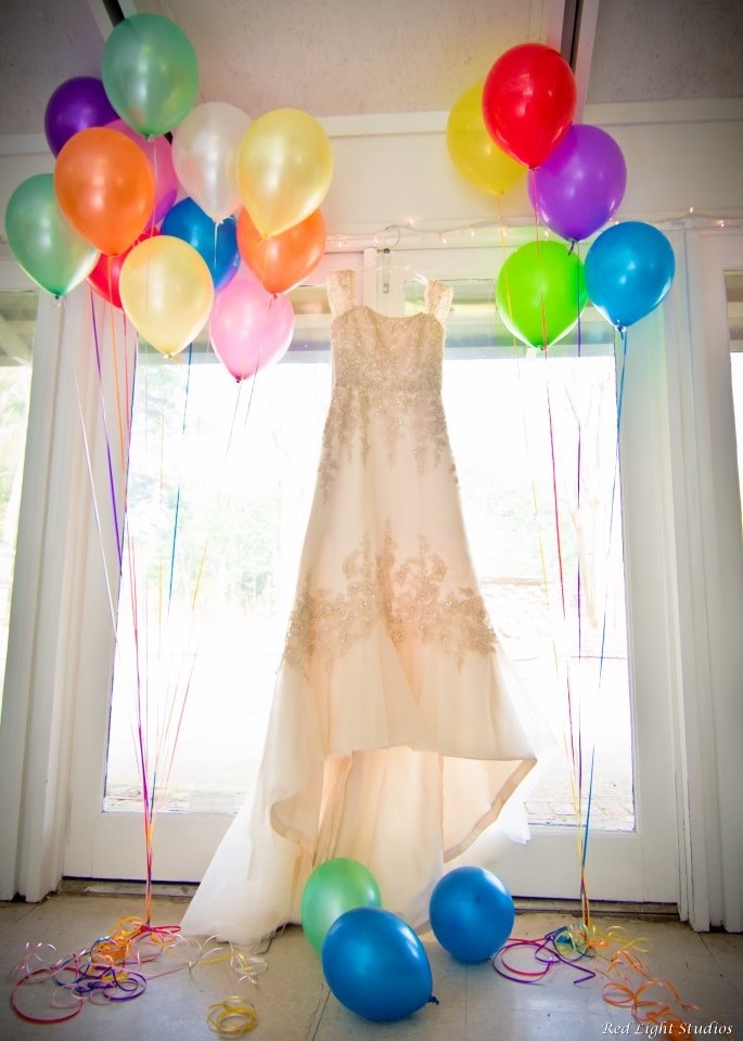 Wedding Dress and Balloons – spotted on Pinterest