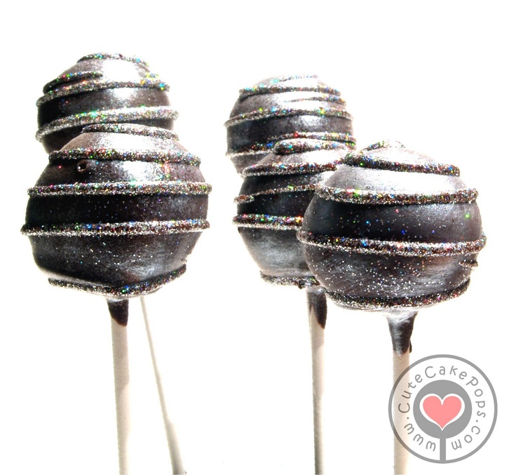 Silver Sparkle and Glitter Cake Pops – shared by Cute Cake Pops
