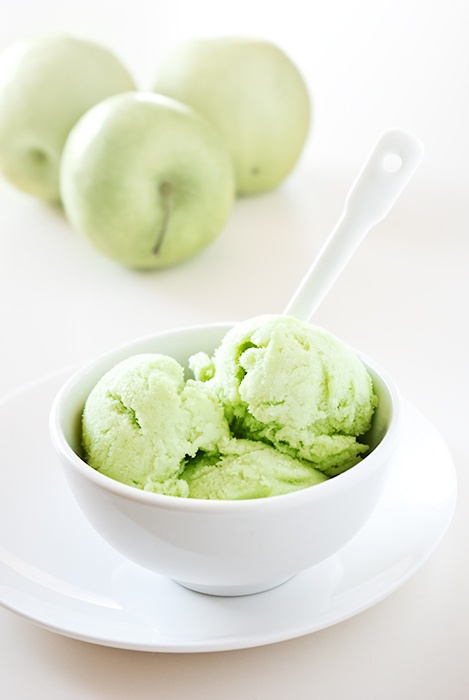 Green Apple Sorbet – shared on Kitsch in the Kitchen