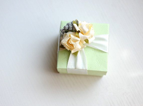Light Green Candy Box / Party Favor Box – made by sweetywedding on Etsy