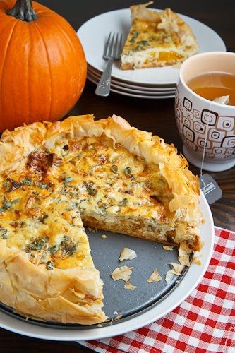 Roasted Pumpkin Quiche with Caramelized Onions, Gorgonzola and Sage – recipe shared by Closet Cooking
