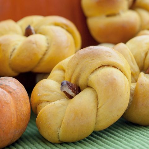 Savory Pumpkin Rolls – recipe by Flour Arrangements
