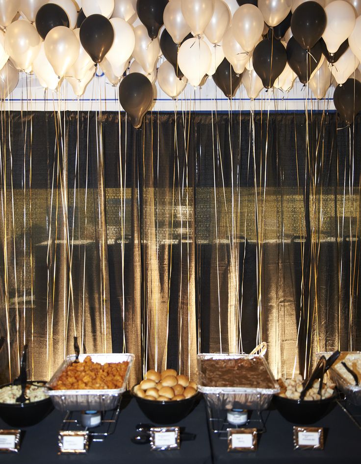 Black, White and Gold Balloons Decorations – spotted on Pinterest