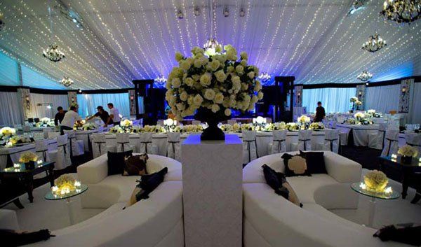 Black and White Lounge – spotted on Pinterest