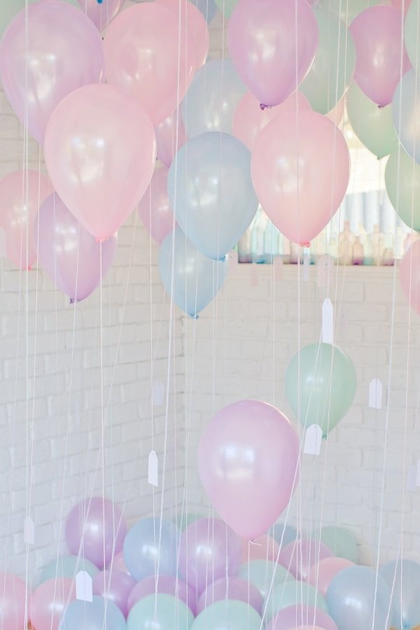 Pretty Pastel Balloon Decorations – spotted on Pinterest