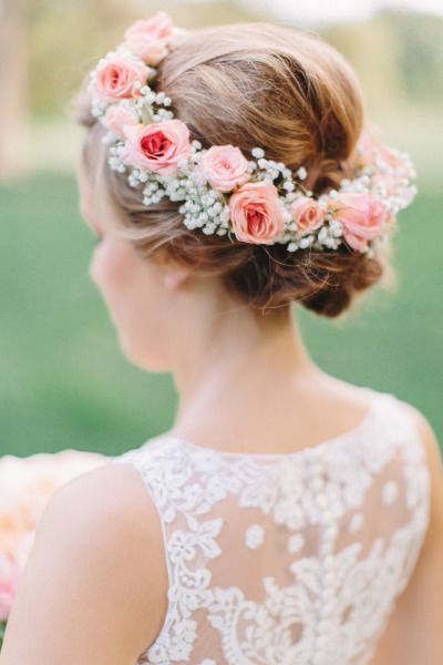 Pink Rose and Baby’s Breath Woven Crown – shared on Style Me Pretty