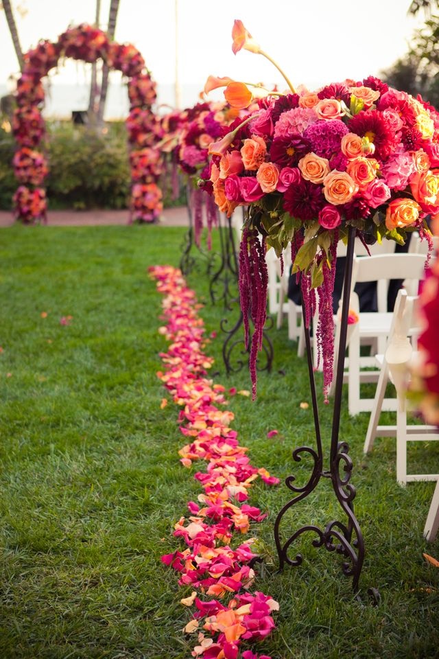 Wedding Aisle and Alter Decor in Orange and Pink Roses – shared by Celebrate Flowers and Invitations