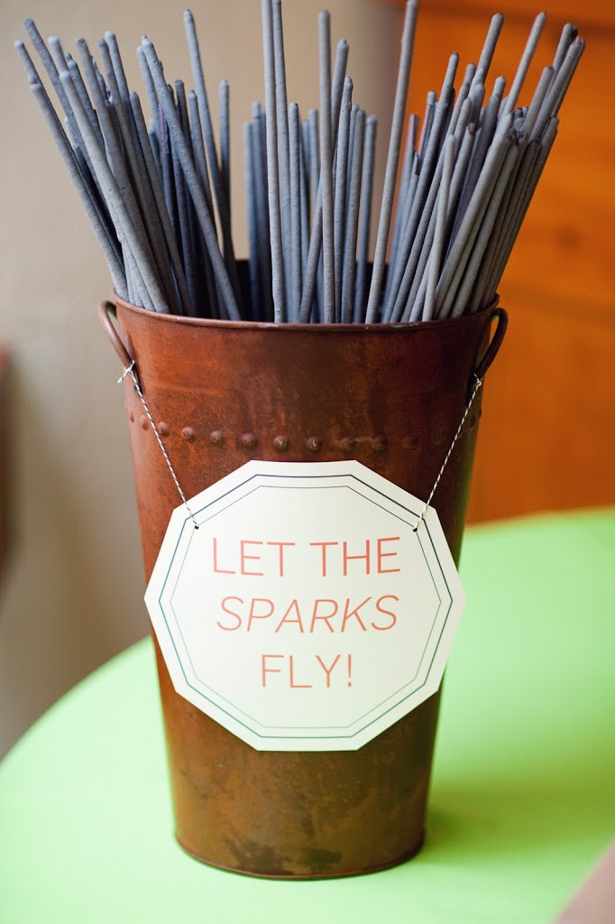 Let the Sparks Fly! Sparkler Holder – shared on Raenovate