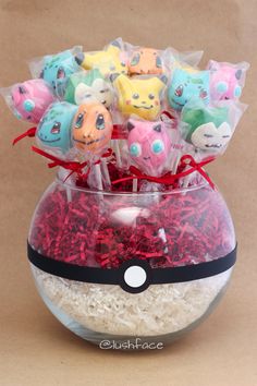 Pokémon Poke Ball Cake Pop Bouquet – spotted on Pinterest