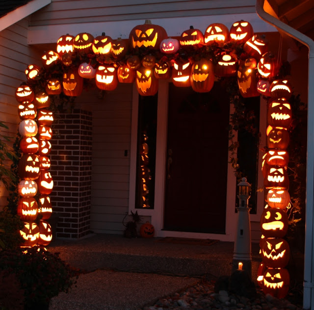 DIY Illuminated Jack-o-lantern Pumpkin Arch Tutorial – shared by Don Morin