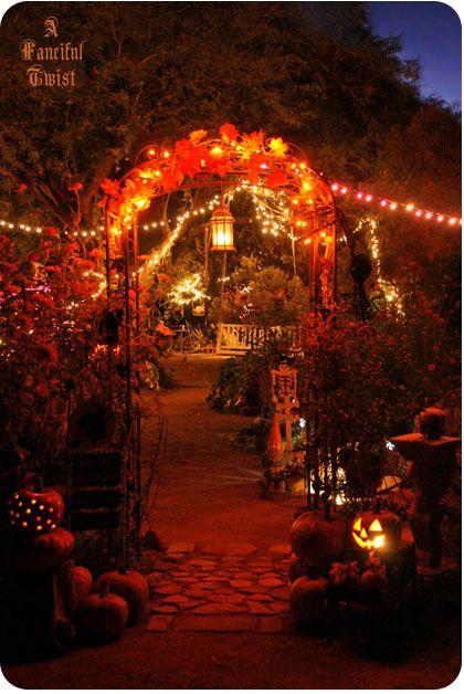 Outdoor Halloween Party Decor – also shared by A Fanciful Twist