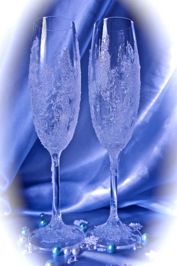 Icy Winter Wonderland Champagne Wedding Glasses – created and sold by Alantida on Etsy